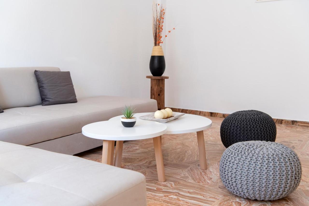 Downtown Apartment Парос Екстериор снимка